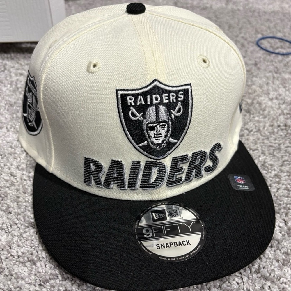 Brand New Las Vegas Raiders NFL Snapback Hat By New Era 9FIFTY